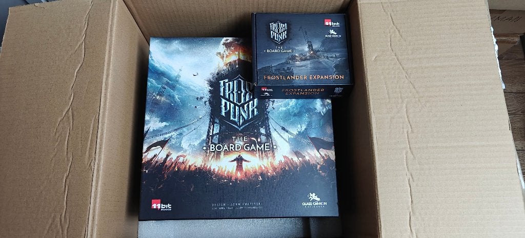 Frostpunk Kickstarter + Frostlander + preshaded mini's, Hobby en Vrije tijd, Een of twee spelers, Ophalen of Verzenden, Nieuw