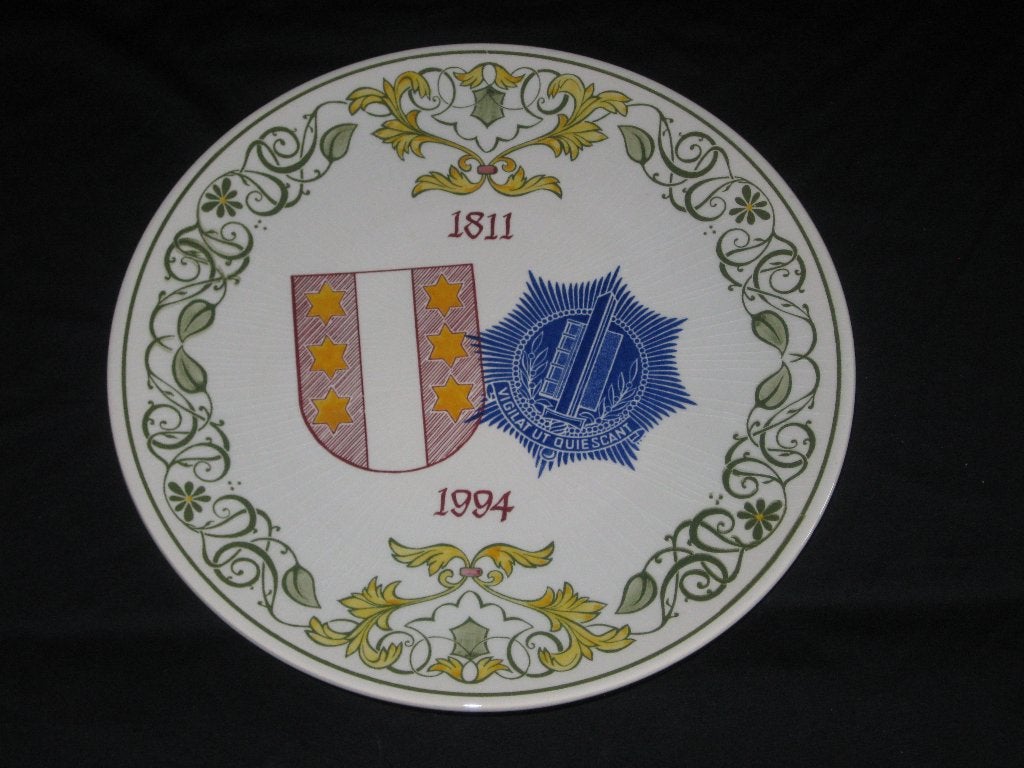 Plateel Wandbord Politie Gouda, Antiek en Kunst, Ophalen