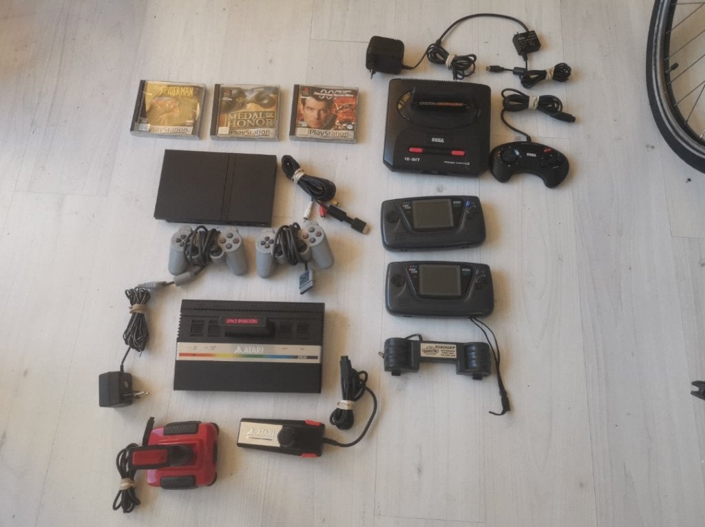 vintage computers sega atari 16bit sonic, Computers en Software, Vintage Computers, Ophalen of Verzenden