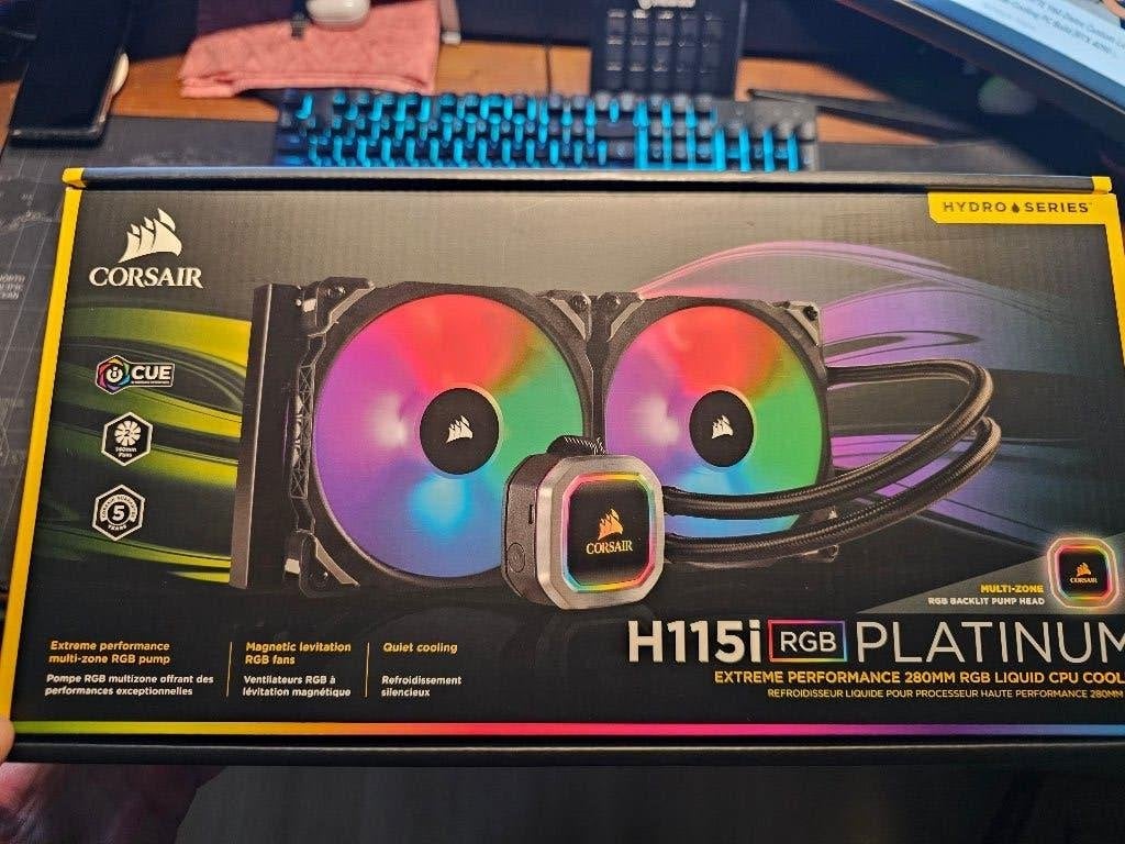 Corsair Hydro Series H115i PRO RGB 280mm Liquid CPU Cooler, Ophalen, Zo goed als nieuw, Waterkoeling