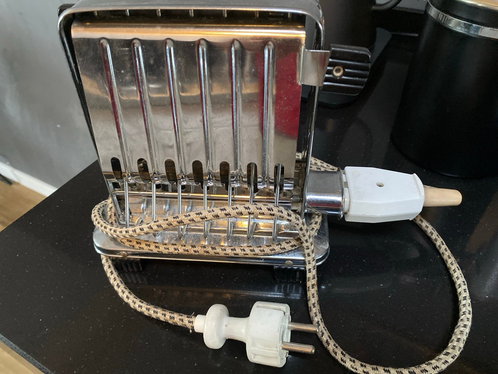 Vintage Inventum Broodrooster - Type 286, Made in Holland, Ophalen of Verzenden, Gebruikt