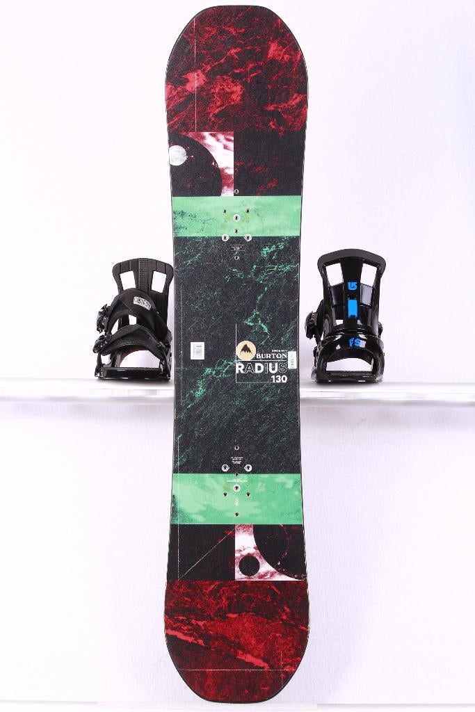 130 kinder snowboard BURTON RADIUS, black/red, woodcore, Sport en Fitness, Snowboarden, Ophalen of Verzenden, Gebruikt, Board