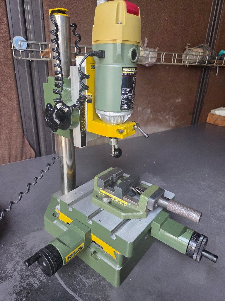 Freesmotor BFW 40/E / Kruistafel KT 150, Ophalen, Zo goed als nieuw, Elektrisch, Overige soorten