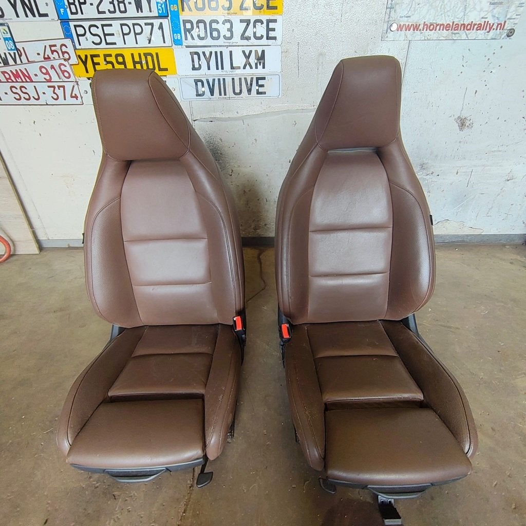 Bekleding / interieur Mercedes GLA 180 '16, Ophalen of Verzenden, Gebruikt, Mercedes-Benz