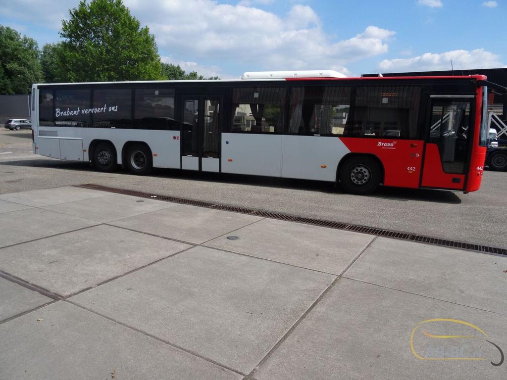 Volvo 8700 LE, B12B 54 Seats, Auto's, Automaat, Climate control, Wit, Bedrijf
