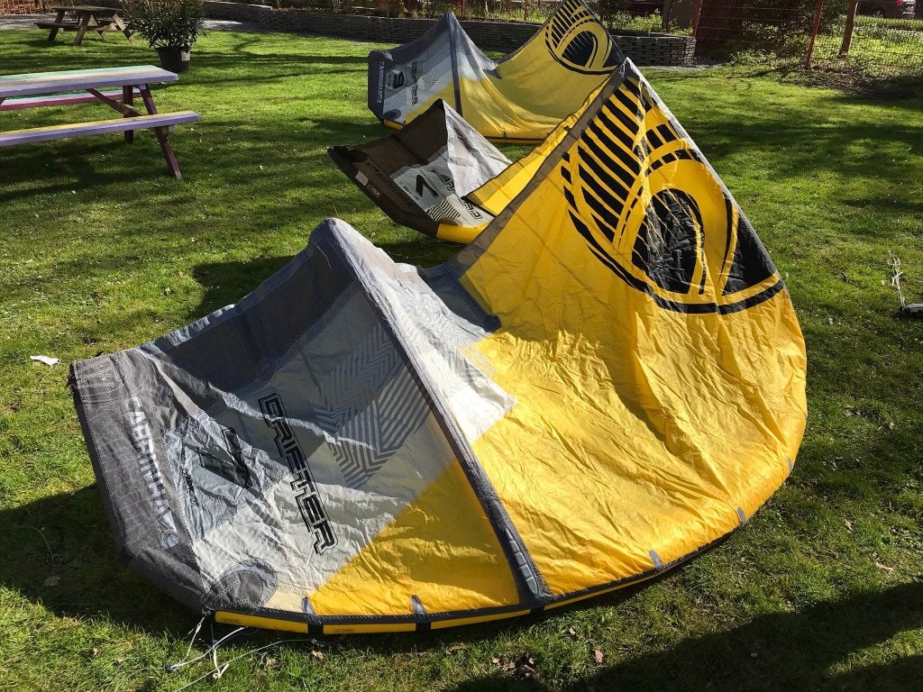 Cabrinha Drifter 2018 Kites 9m + 7m + Cabrinha Bar, Watersport en Boten, Kitesurfen, Ophalen, Gebruikt, Kitesurf-set, 9 m²