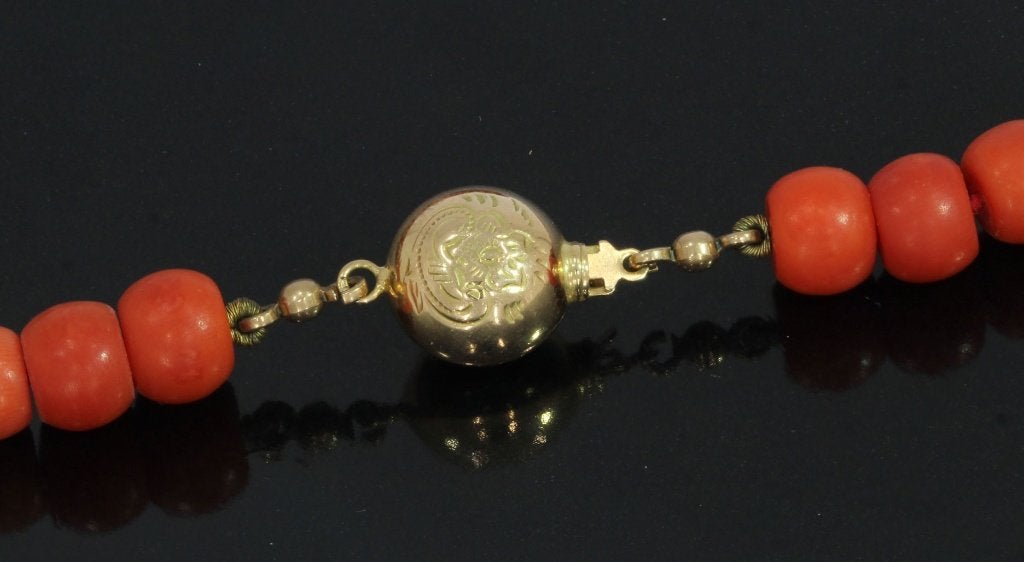 Kaasjes bloedkoraal antieke ketting 14k slot goud dame fraai, Ophalen of Verzenden, Goud, Ketting, Met edelsteen