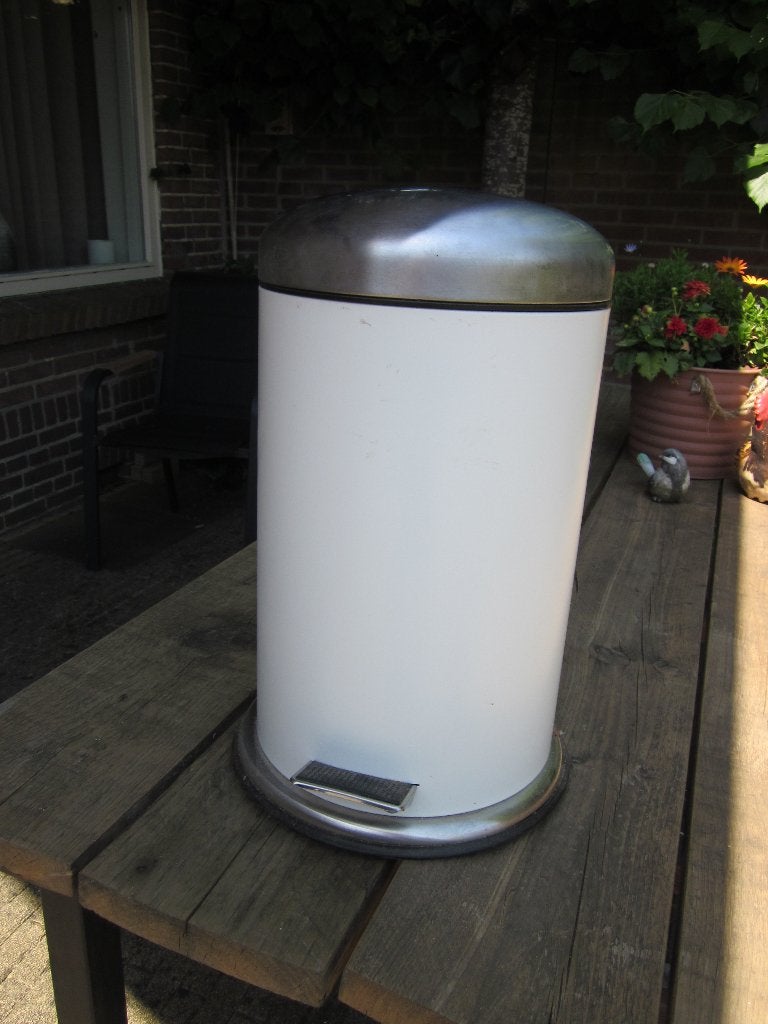 Aluminium RVS Ikea voet pedaalemmer, Minder dan 10 liter, Ophalen, Zo goed als nieuw, Metaal