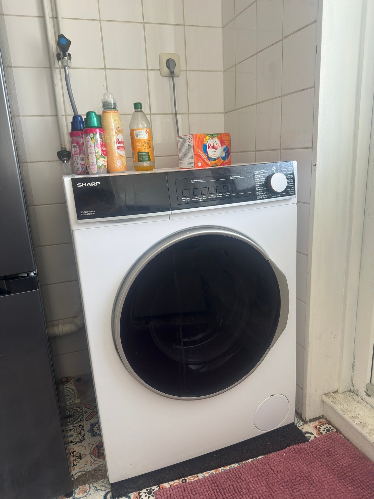 Sharp wasmashine, Ophalen, Zo goed als nieuw, 1200 tot 1600 toeren