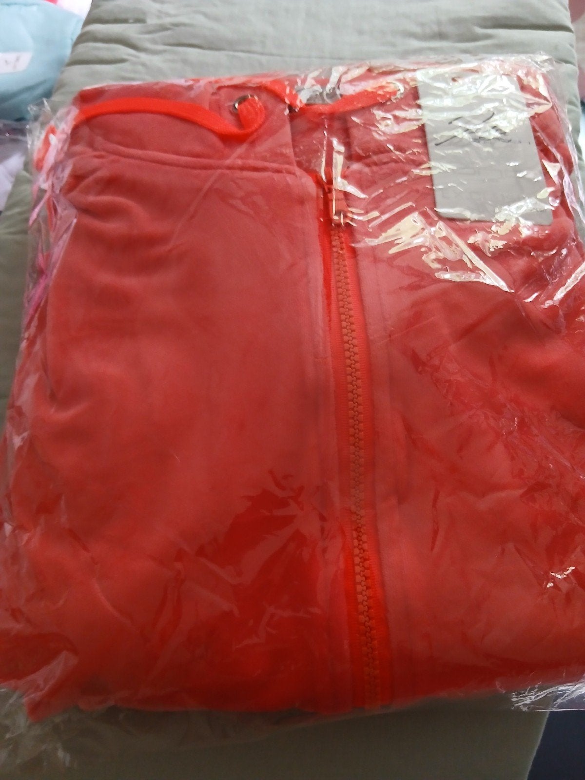 Oranje fluwelen trainingspak (hoodie en broek) Jela, Nieuw, Oranje, Ophalen of Verzenden, Maat 36 (S)