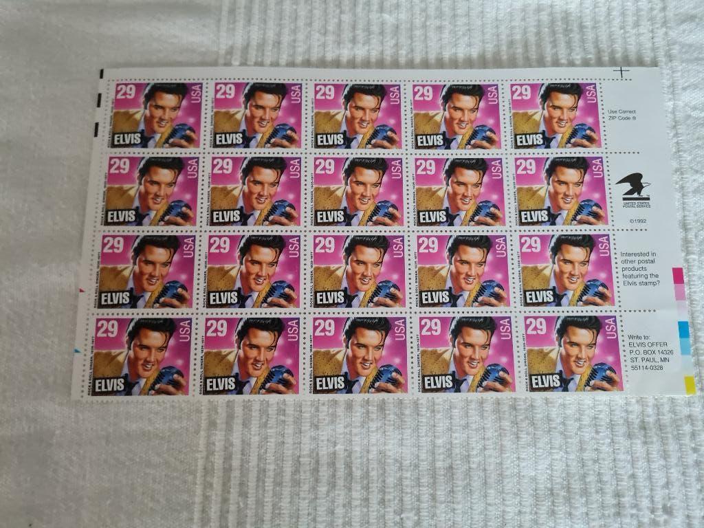 Elvis Presley -  Postzegels en CD's   super mooi en gaaf., Ophalen of Verzenden, Zo goed als nieuw, Overige typen