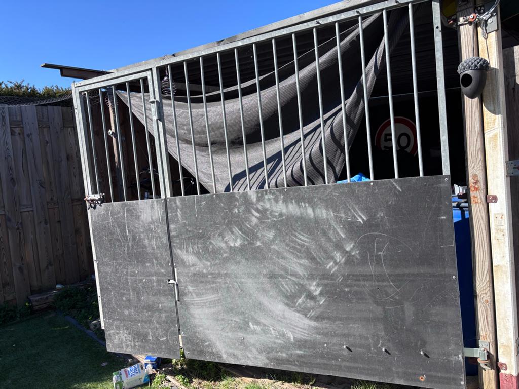 2X Kennelpanelen, Dieren en Toebehoren, Hondenbenches, Ophalen