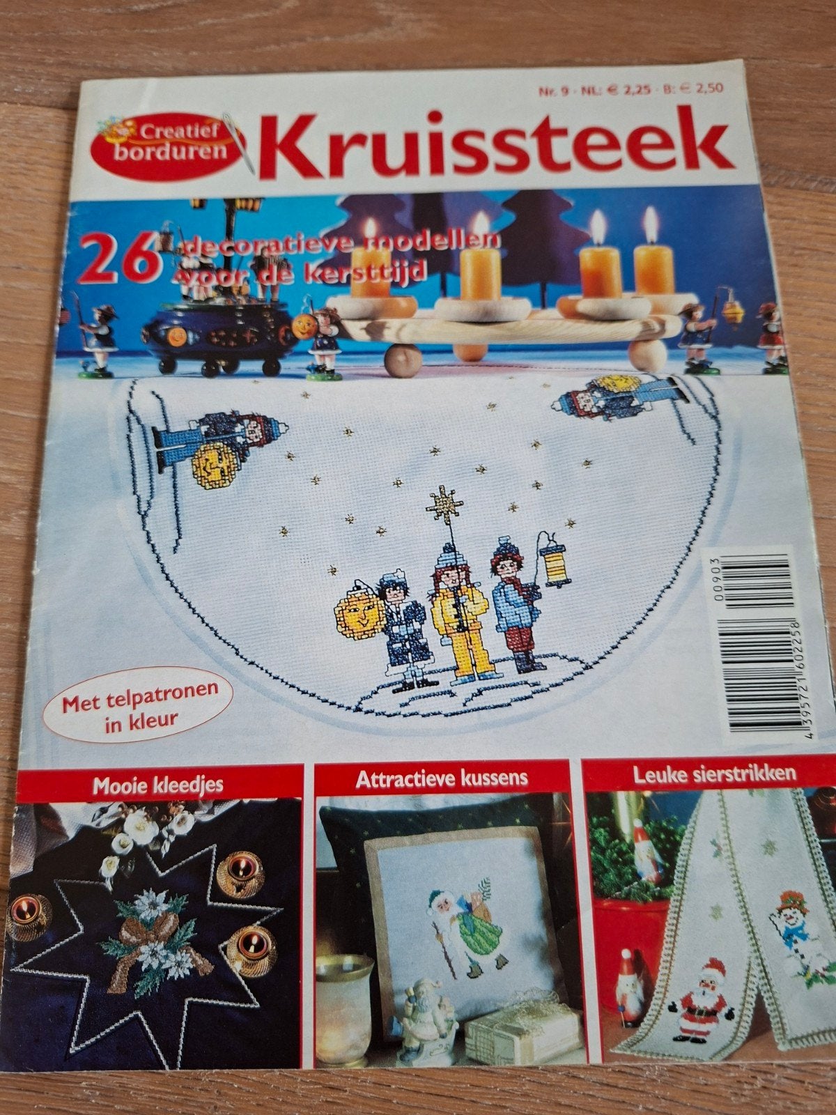 Kruissteek Tijdschrift - Kerstmis Borduurpatronen, Hobby en Vrije tijd, Ophalen of Verzenden, Gebruikt, Handborduren, Patroon
