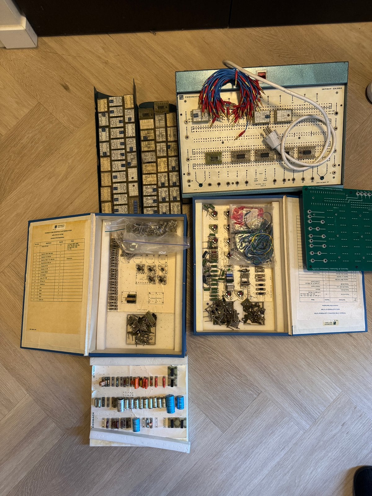 Feedback bouwdozen intikit ck 353, Hobby en Vrije tijd, Elektronica-componenten, Ophalen, Zo goed als nieuw