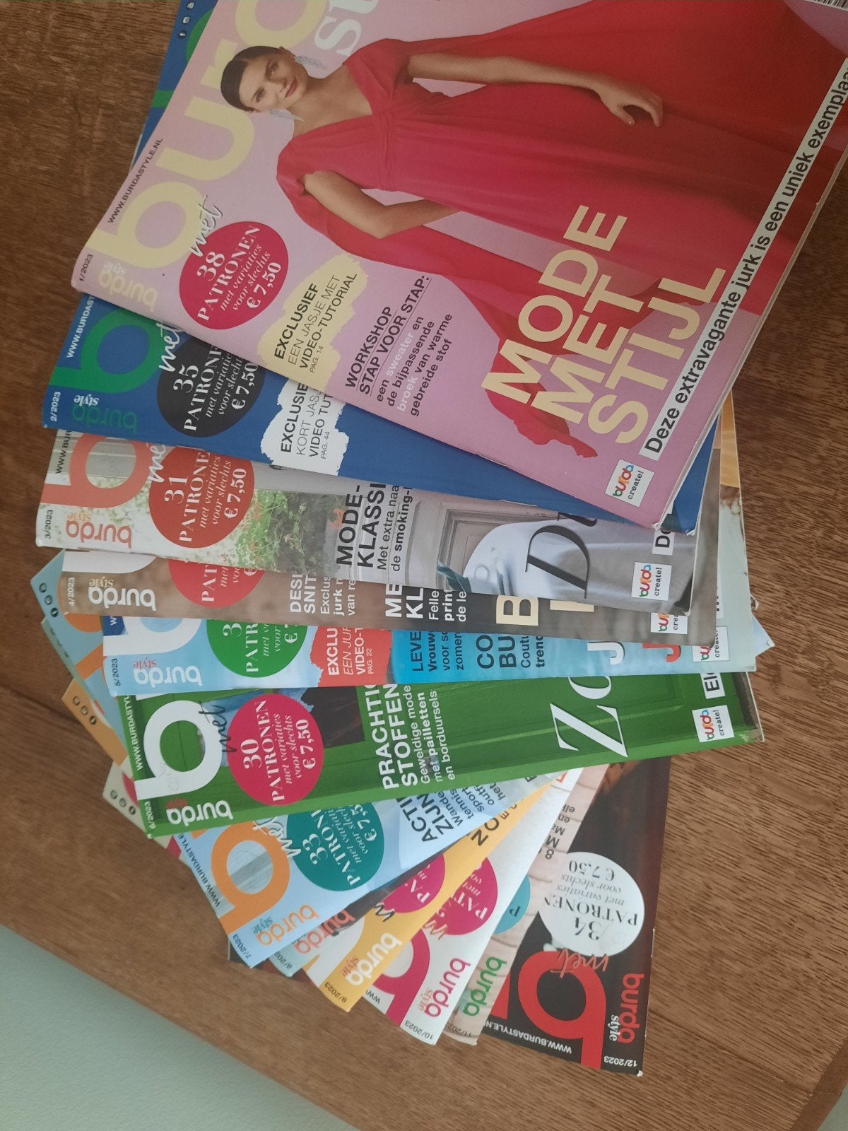 Burda mode zelfmaakblad compleet 2023, Ophalen of Verzenden, Zo goed als nieuw, Mode algemeen