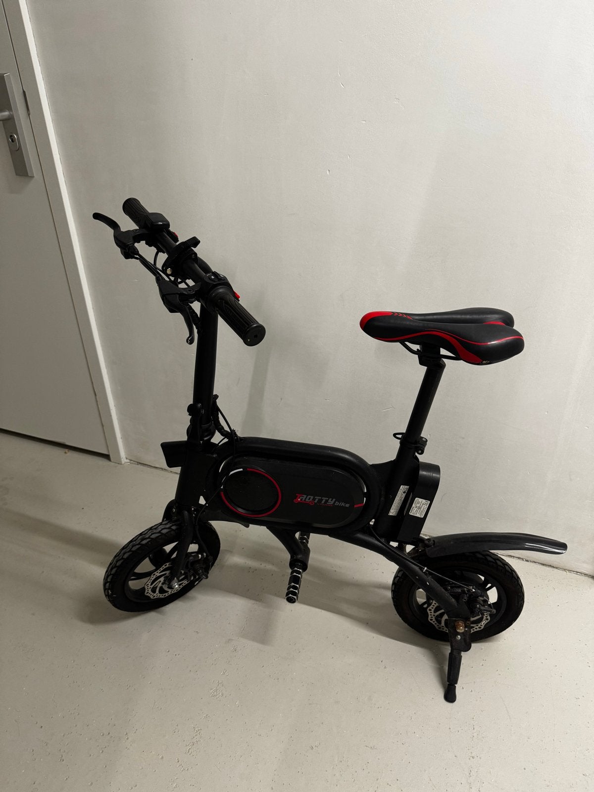 Trotty Bike by Telestar - Compacte elektrische vouwfiets, Fietsen en Brommers, Minder dan 30 km per accu, Gebruikt, Minder dan 47 cm