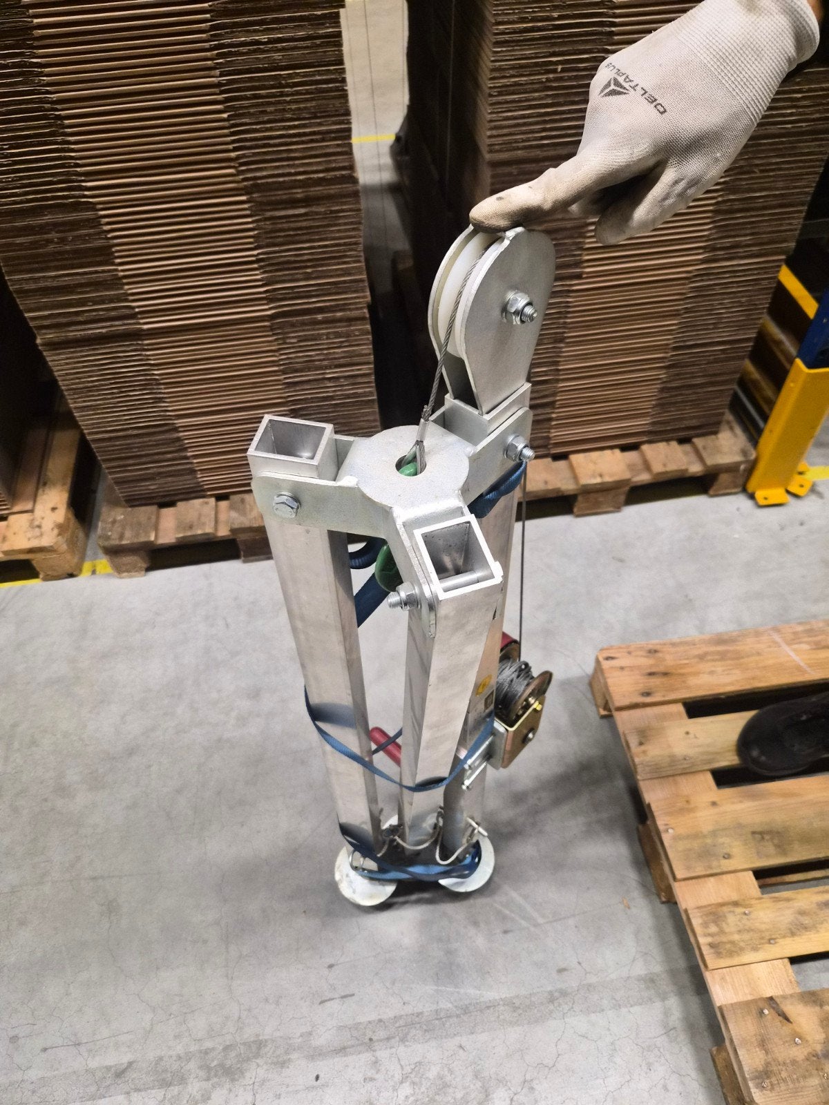 REMA Holland DVV-200-1 Aluminium Statief met Lier, Ophalen of Verzenden, Gebruikt, Handmatig
