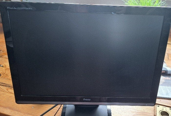 IIyama E2207wsv, Full HD, VGA, Iiyama Prolite, 2411MX 16