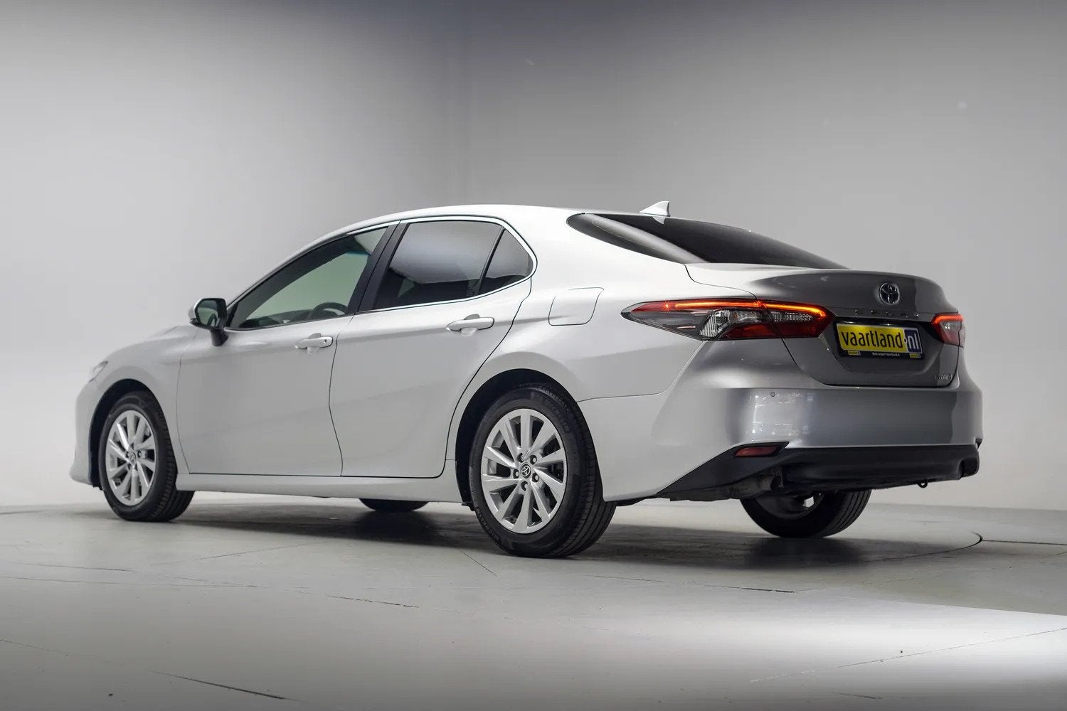 Toyota Camry 2.5 Hybrid Comfort [ LED Leder Stoelverwarming, Automaat, Gebruikt, 4 cilinders, 2487 cc