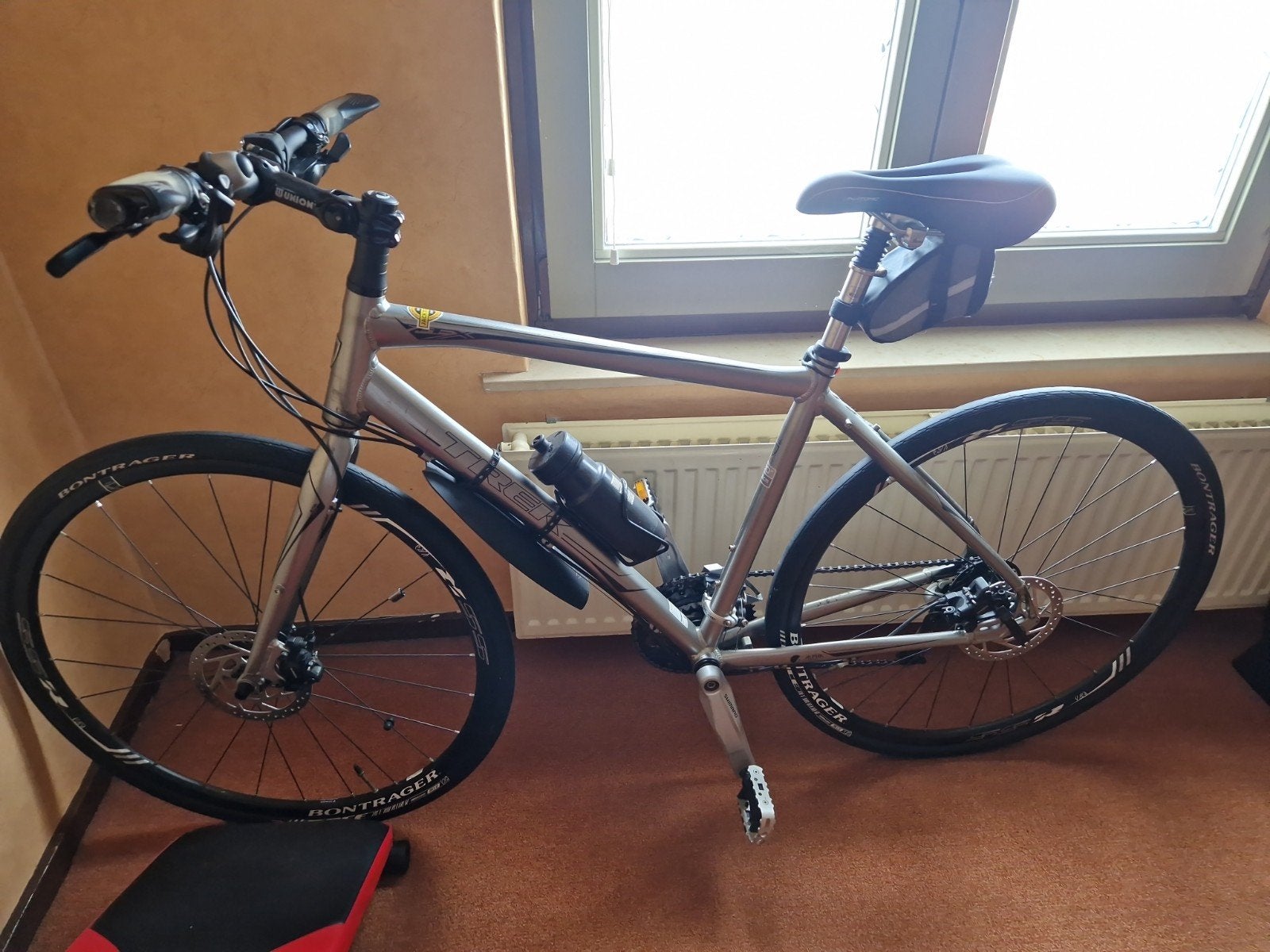 Trek 7.4 FX Disc Hybride Fiets -27 Versnellingen, Fietsen en Brommers, Gebruikt, Meer dan 20 versnellingen, Schijfrem, Ophalen