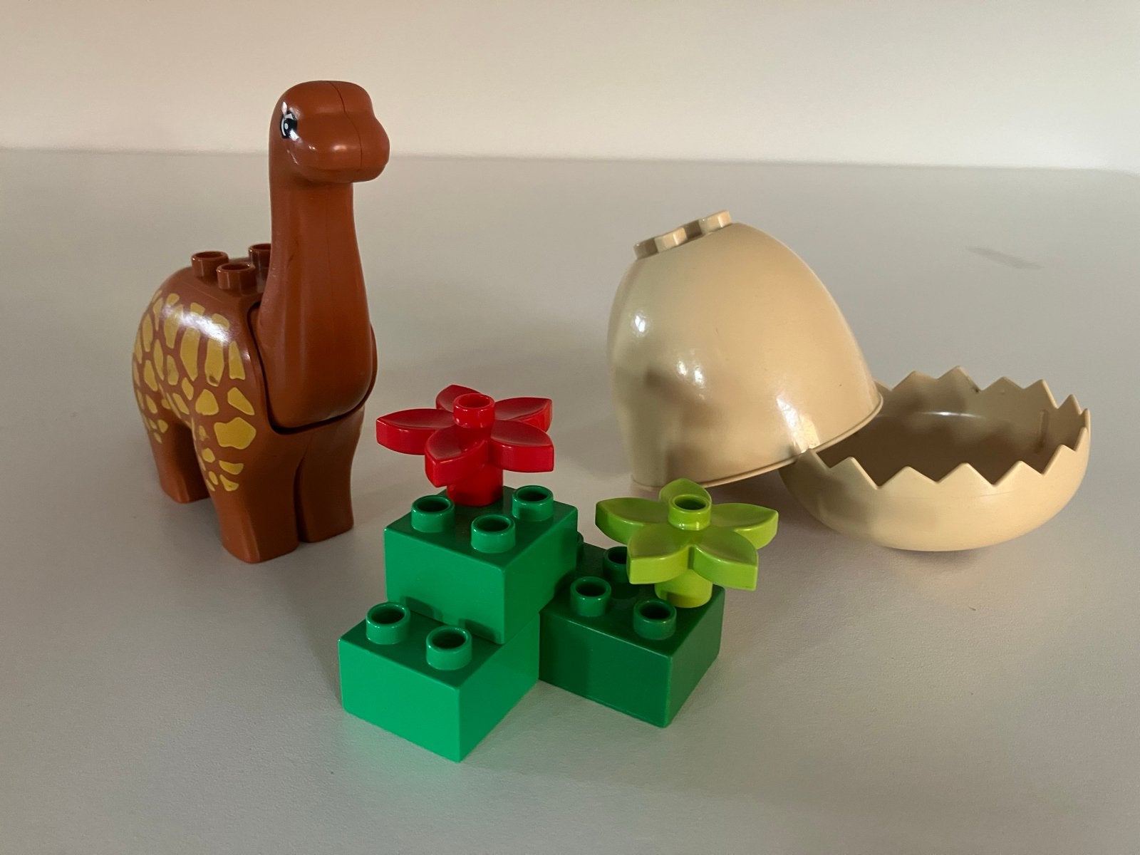 Lego Duplo Dinosaurus met ei en plantjes, Gebruikt, Overige thema's, Lego, Ophalen of Verzenden