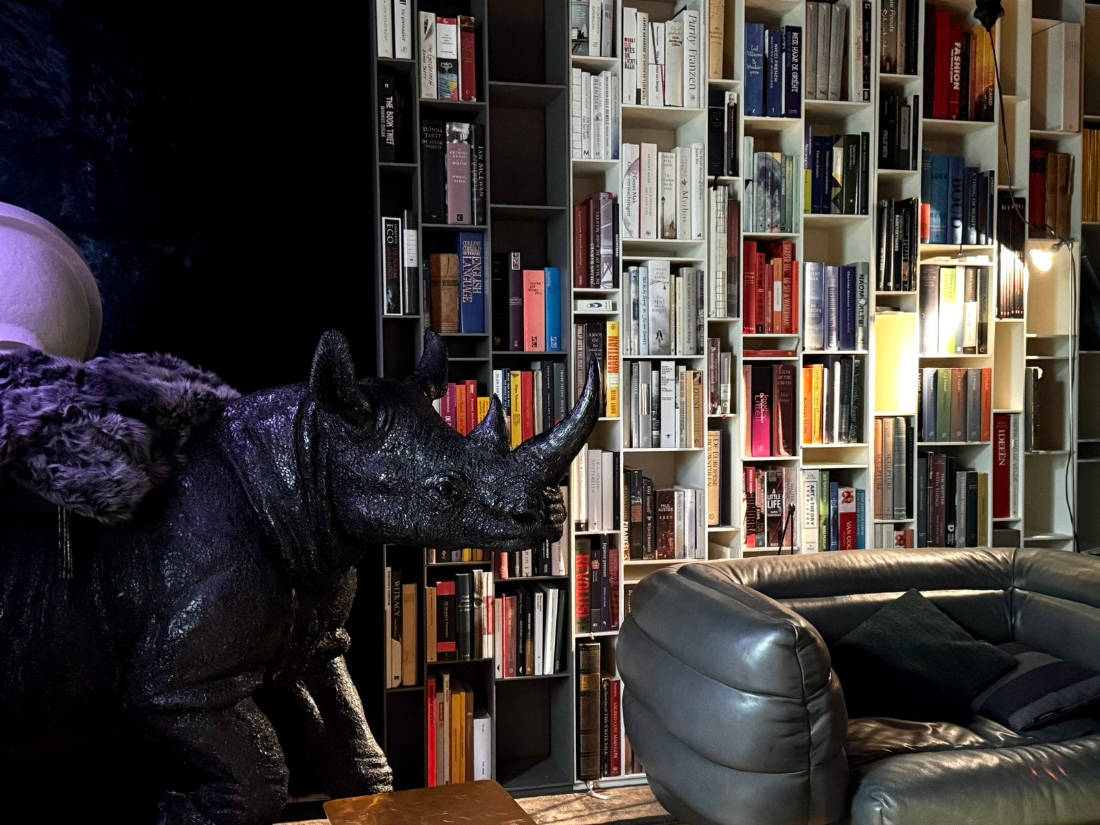 Monumentale Neushoorn Sculptuur | Tafel – 200 cm MOOOI stijl, Ophalen of Verzenden