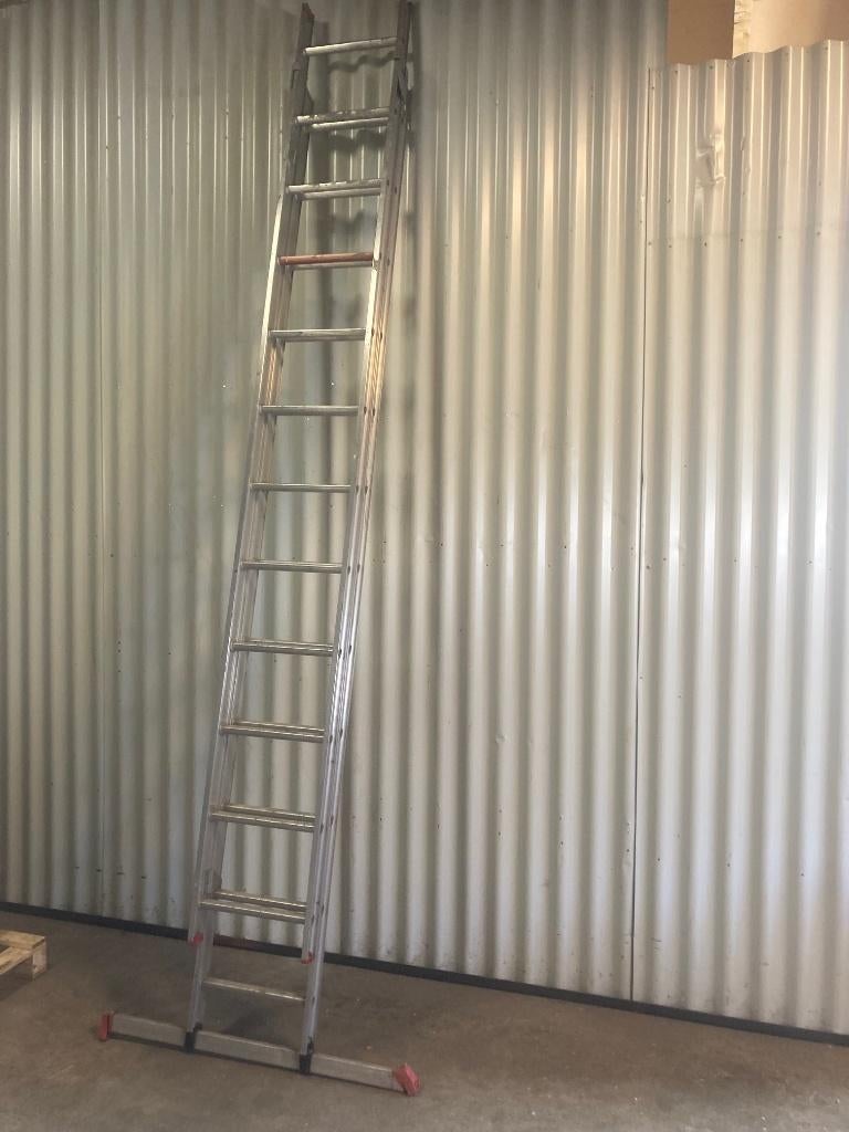 Ladder Uitschuifbaar, gaat tot 6 M., Ophalen, Gebruikt, Opvouwbaar of Inschuifbaar, 4 meter of meer