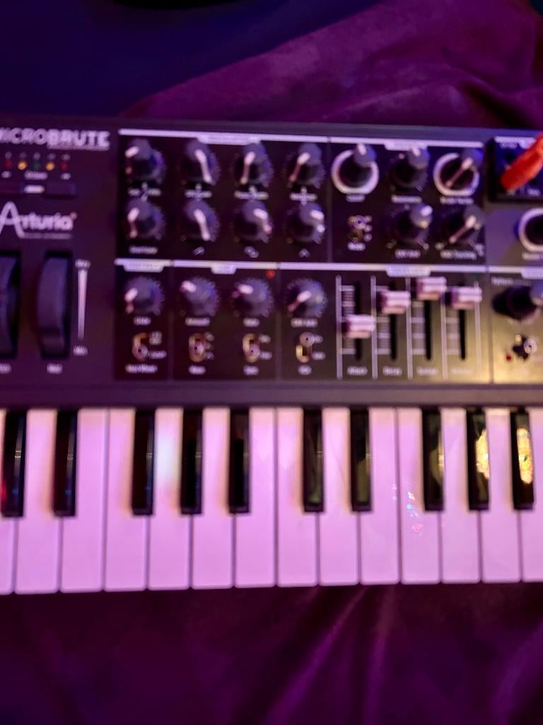 Arturia Microbrute, Muziek en Instrumenten, Synthesizers, Ophalen of Verzenden, Zo goed als nieuw, Overige aantallen, Overige merken