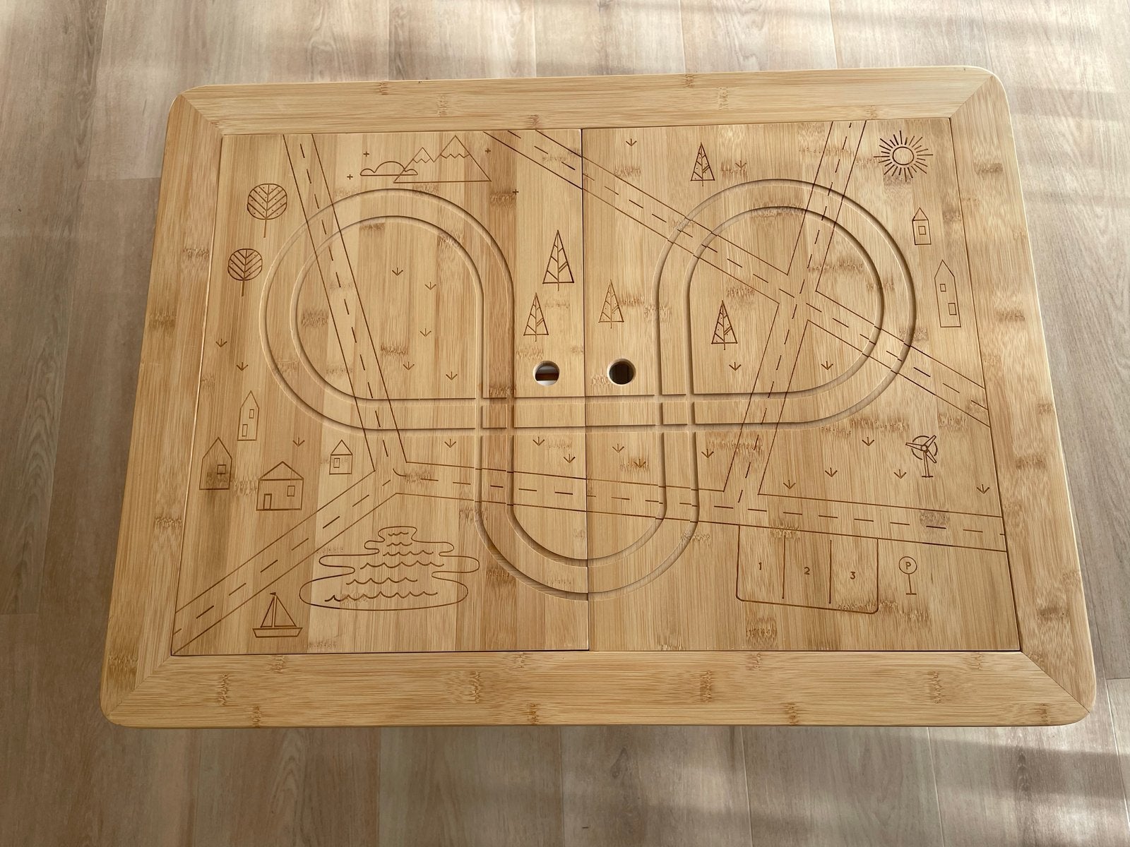 Petit Ameli Houten Speeltafel Activiteitentafel Bamboe, Kinderen en Baby's, Ophalen, Zo goed als nieuw