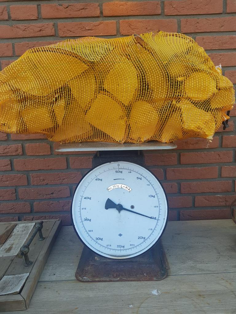 Grote netten haardhout gratis geleverd, Tuin en Terras, Haardhout, Blokken, Minder dan 3 m³, Ophalen of Verzenden