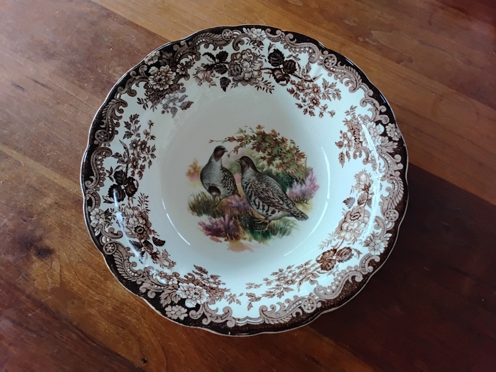 Palissy schaal, Royal Worcester, kwartel motief, 25cm doorsn, Ophalen of Verzenden, Overige stijlen, Aardewerk, Schaal of Schalen