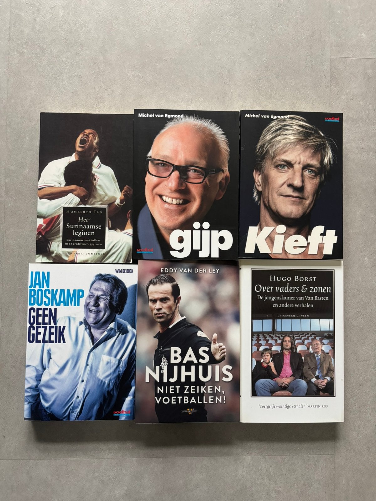 6 verschillende sportboeken, Ophalen of Verzenden, Gelezen, Balsport