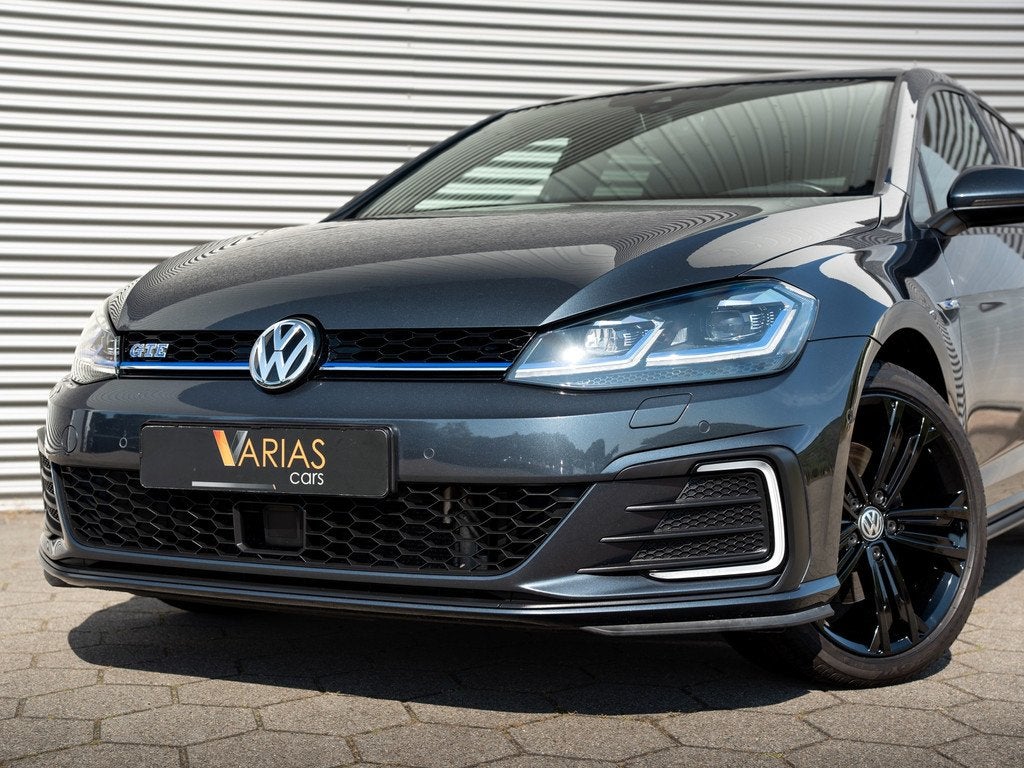 Volkswagen Golf 1.4 TSI PHEV GTE Pano Lane Keyless Blindspot, 8 kWh, Stof, Gebruikt, 4 cilinders