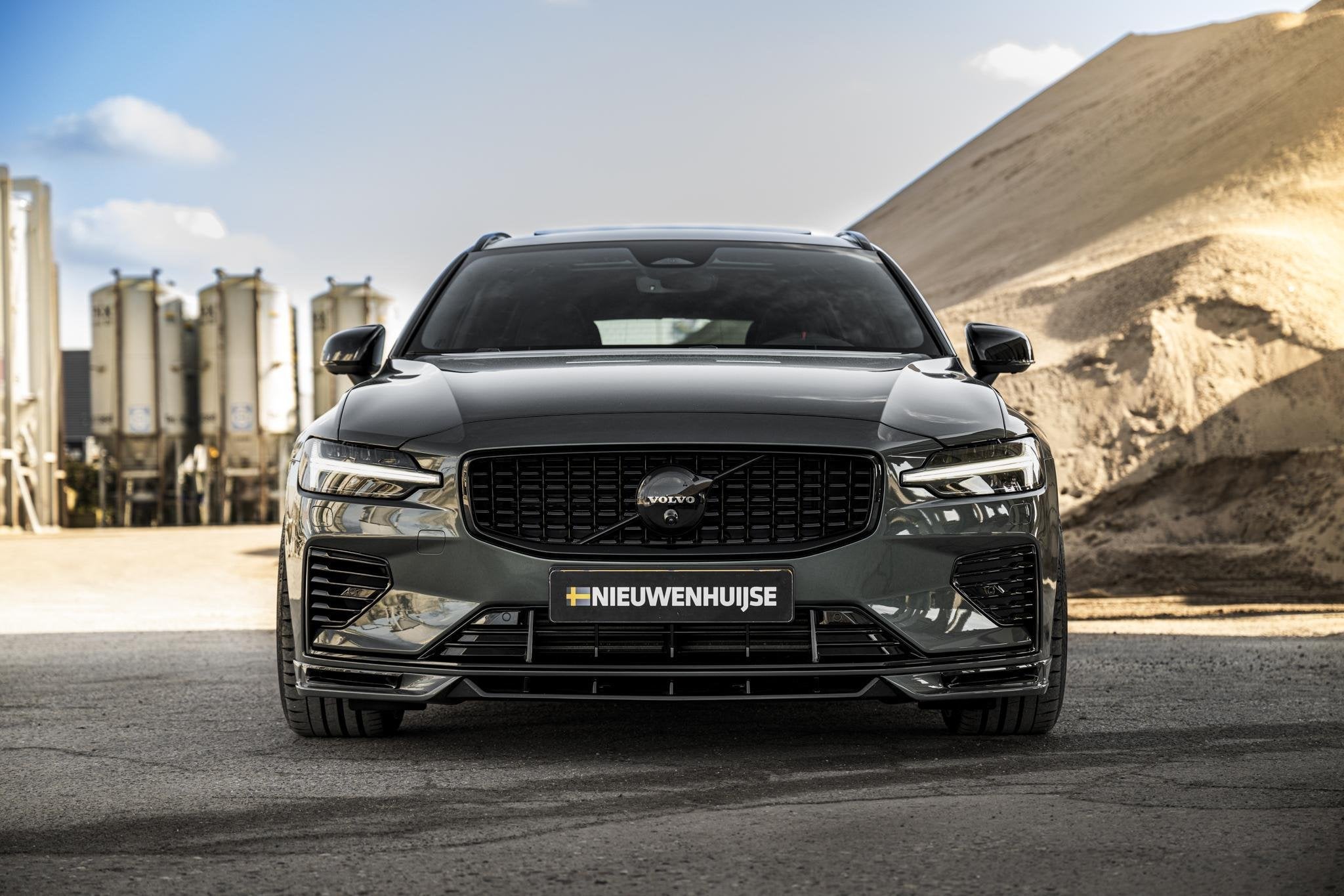 Volvo V60 2.0 T6 Plug-in hybrid AWD Ultra Dark | Adaptive Cr, Automaat, 12 maanden, Stof, Euro 6