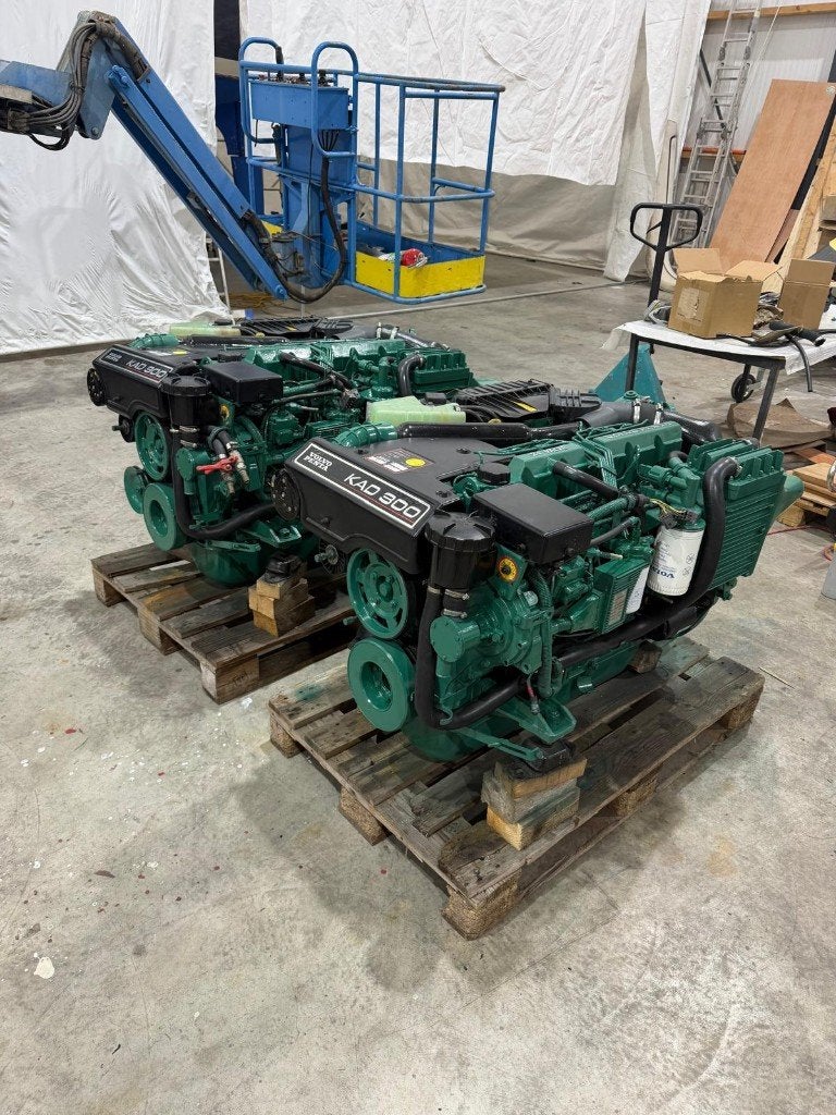 Volvo Penta kad 300 (2 stuks), Watersport en Boten, Ophalen, Gebruikt, Motor en Techniek, Zeilboot of Motorboot