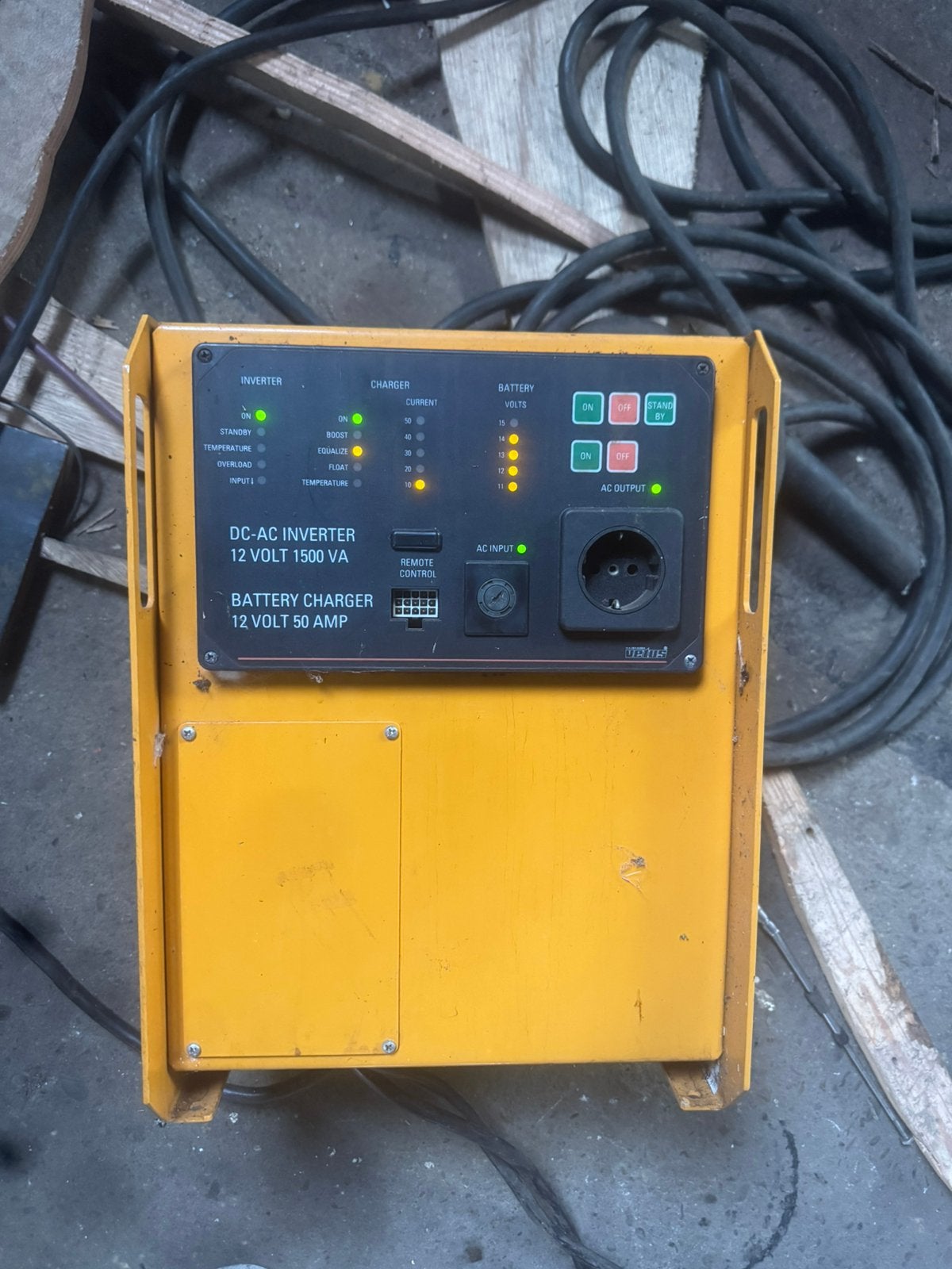Vetus omvormer acculader, Ophalen, Zo goed als nieuw, Motor en Techniek, Zeilboot of Motorboot