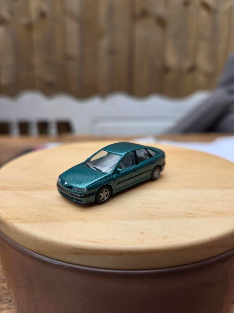 Herpa renault laguna groen 1/87, Ophalen, Bus of Vrachtwagen, Herpa
