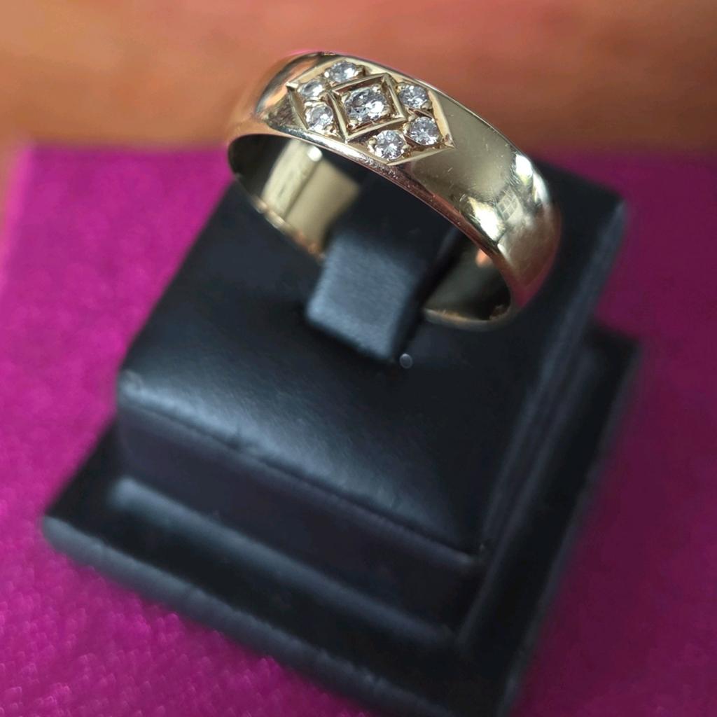 14 karaats gouden ring met 7 briljanten, 19 tot 20, Ophalen of Verzenden, Zo goed als nieuw, Dame of Heer