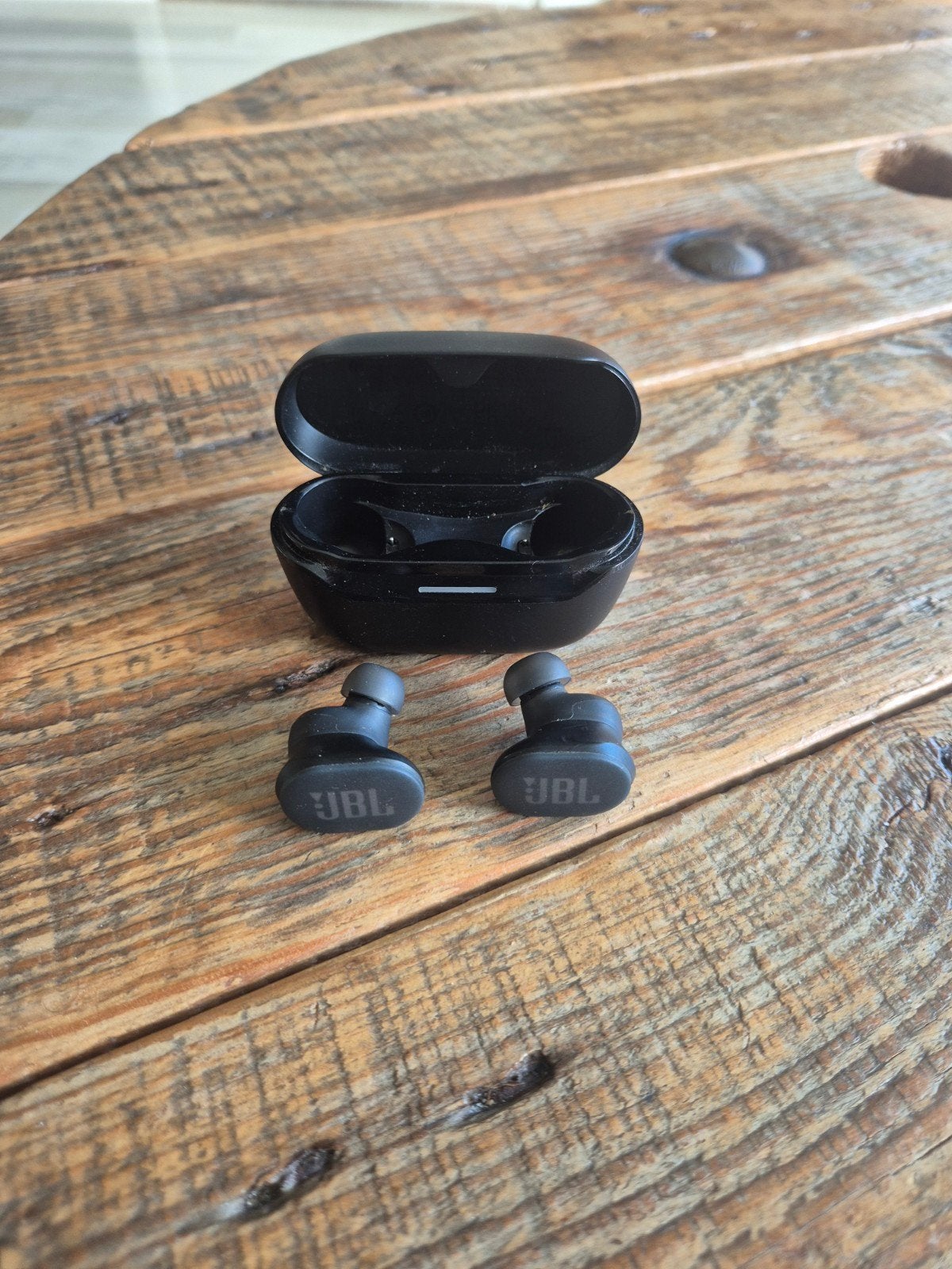 JBL In-ear draadloze oordopjes met oplaadcase, In-ear, Gebruikt, JBL, Ophalen of Verzenden