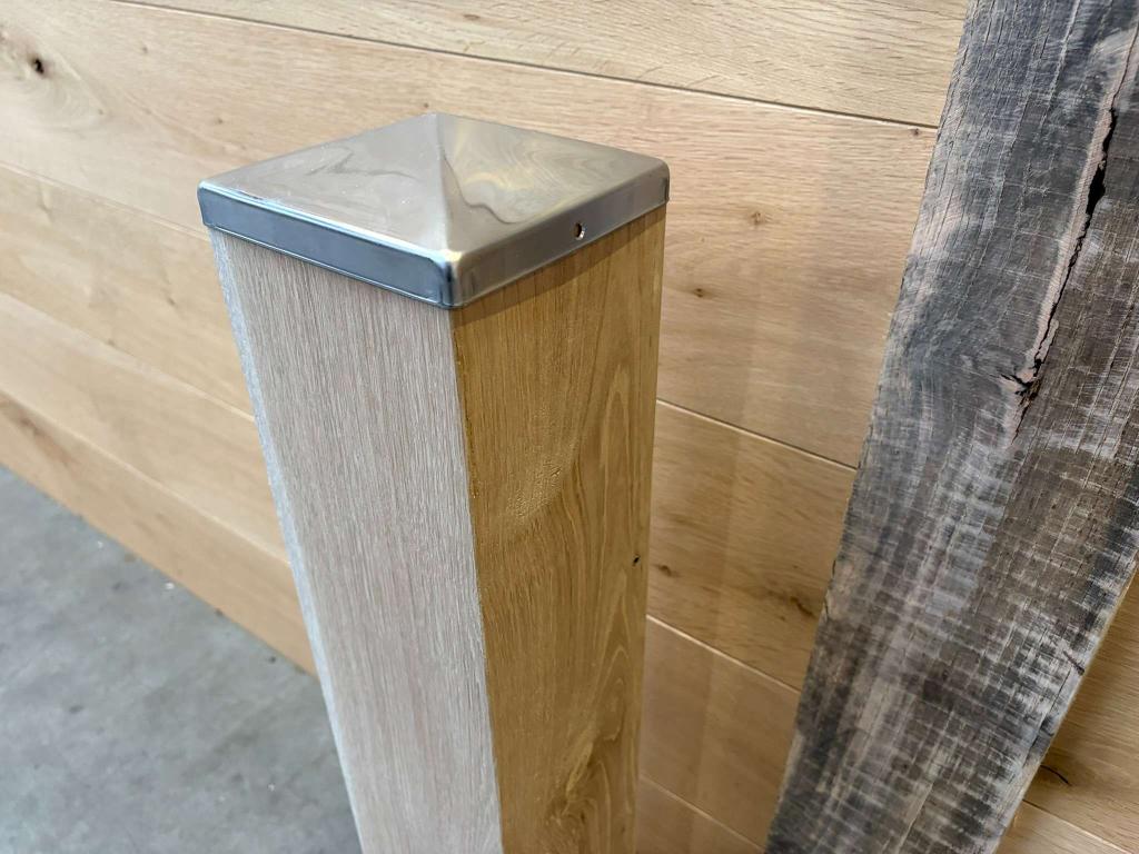 Eikenhouten hekpalen 14x14 geschaafd incl. stalen pet, Niet ingevuld, Niet ingevuld, Niet ingevuld