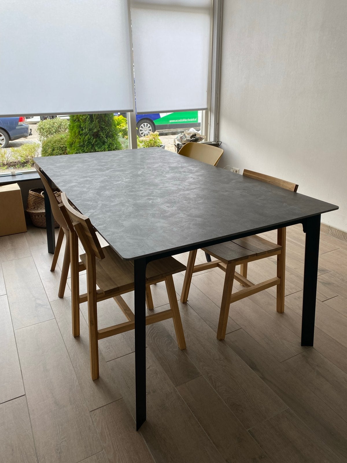 IKEA Gillanda - Uitschuifbare Tafel - Grijs / Zwart, Ophalen, 200 cm of meer, 50 tot 100 cm, Zo goed als nieuw