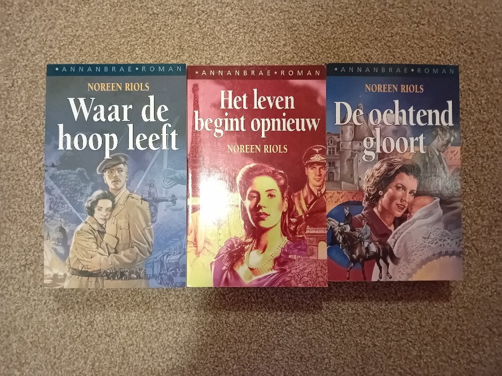 Annbrae Roman Trilogie:, Ophalen of Verzenden, Zo goed als nieuw, Nederland, Noreen Riols