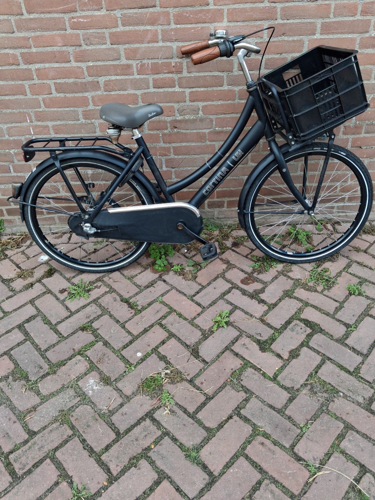 Zwarte 24 inch Cortina meisjesfiets met 3 versnellingen, Ophalen, Terugtraprem, Cortina U4 transportfiets, Versnellingen