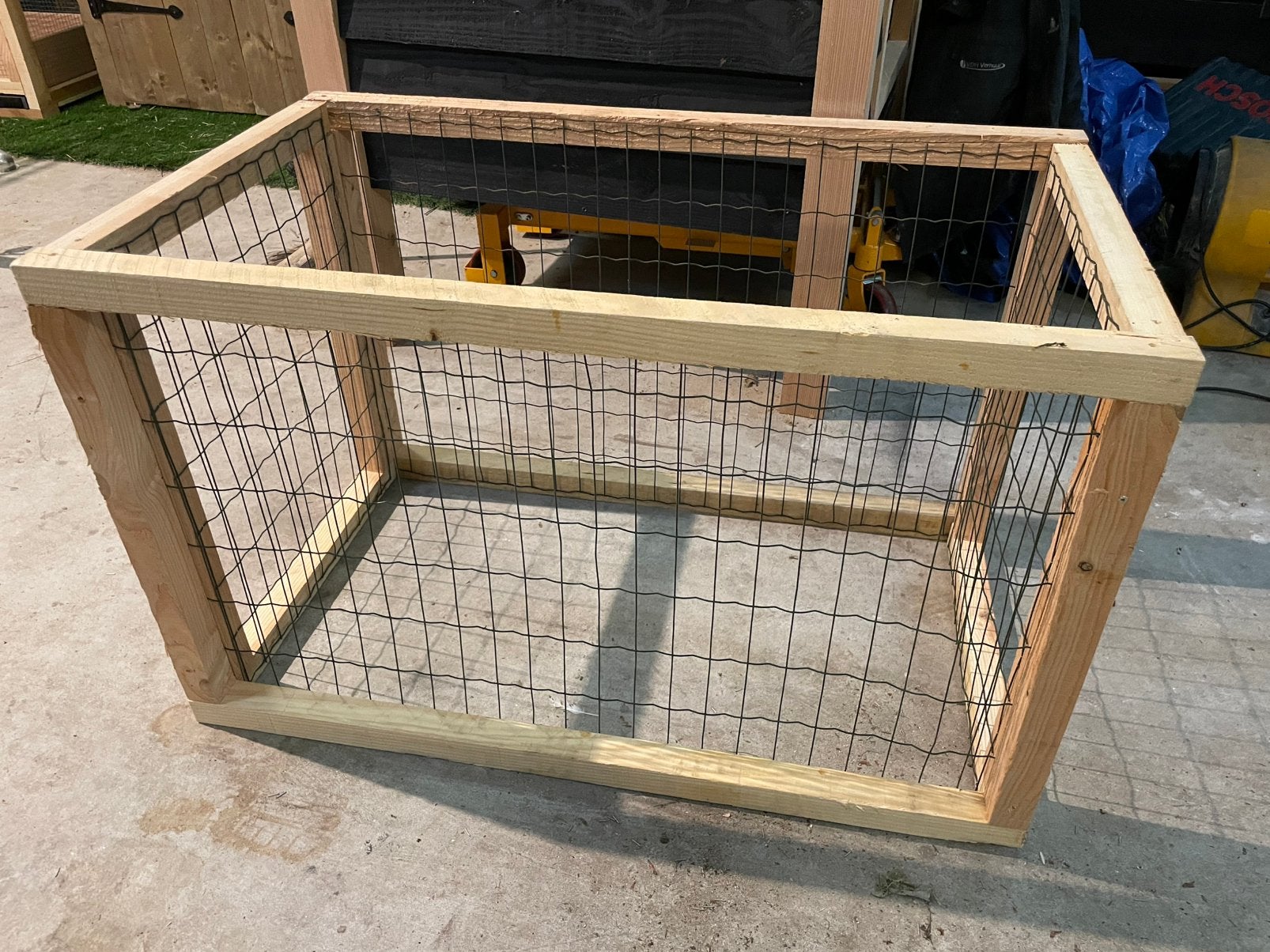 Nieuwe konijnen ren van douglas hout, Dieren en Toebehoren, Knaagdieren en Konijnen | Hokken en Kooien, 110 cm of meer, 60 tot 90 cm