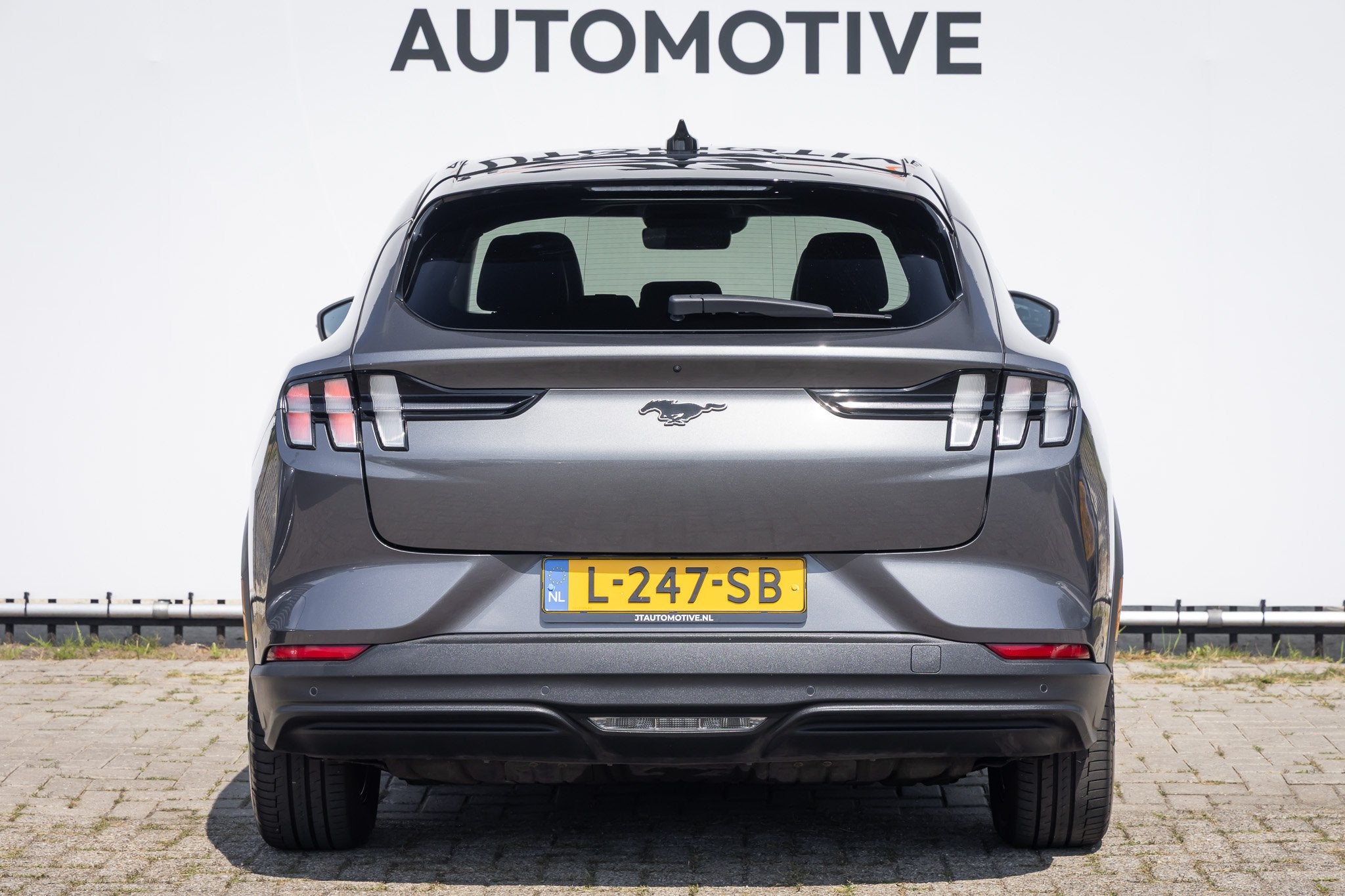 Foto 5 van Ford Mustang MACH-E Extended RWD 98 kWh soh95% panoramadak |