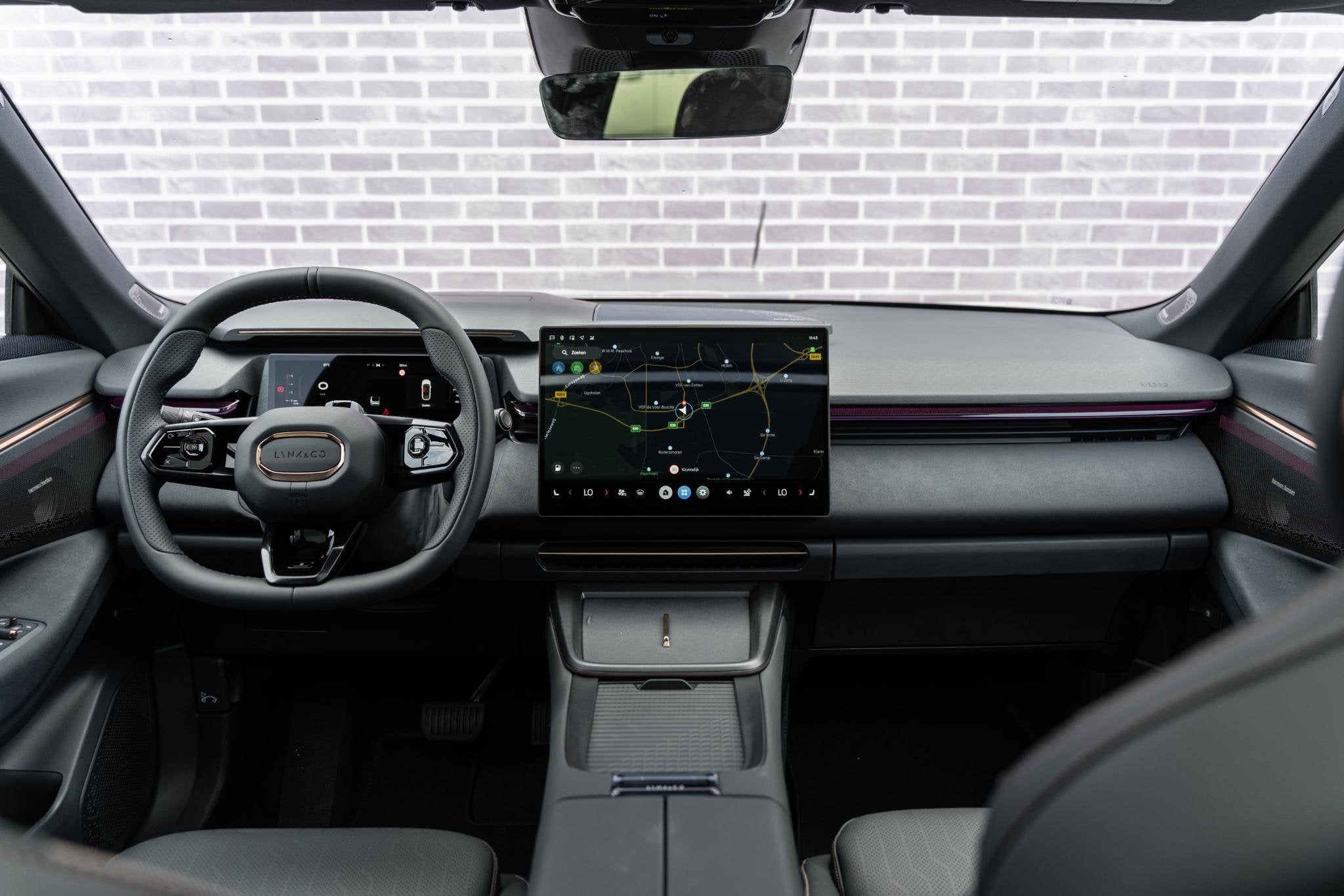 Lynk & Co 08 1.5 More | Adaptive Cruise Control | Stoelmassa, 12 maanden, Wit, Plug-in hybride, Nieuw