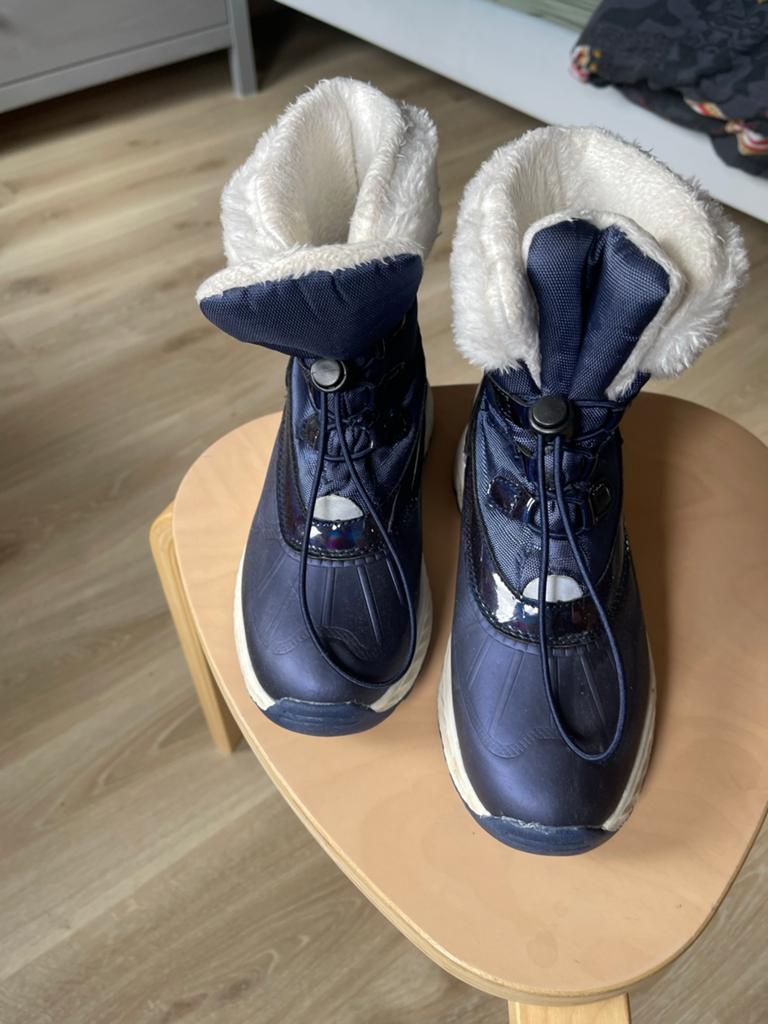 2 paar warme snowboots, maat 35, Kinderen en Baby's, Kinderkleding | Schoenen en Sokken, Ophalen of Verzenden, Zo goed als nieuw