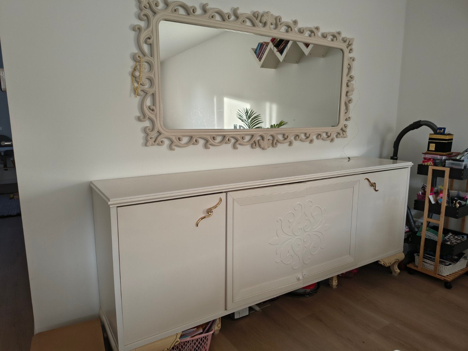 Istikbal Dressoir met spiegel - 230cm breed, Ophalen, Overige materialen, Modern klassiek, Zo goed als nieuw
