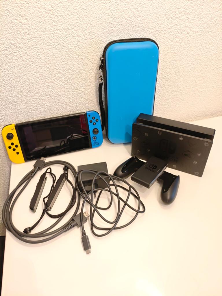 Nintendo Switch Fortnite Edition v2 met opberg case, Ophalen of Verzenden, Gebruikt, Met 2 controllers, Switch Original