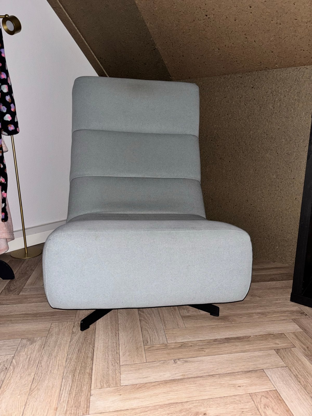 Moderne lichtgroen relaxfauteuil, Ophalen, Overige kleuren, Zo goed als nieuw, Eén